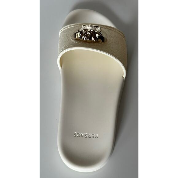 NIB $425 Versace Medusa Head Slides Sandals White 8.5 US (38.5 Eu) DSR262CN IT - Picture 3 of 14